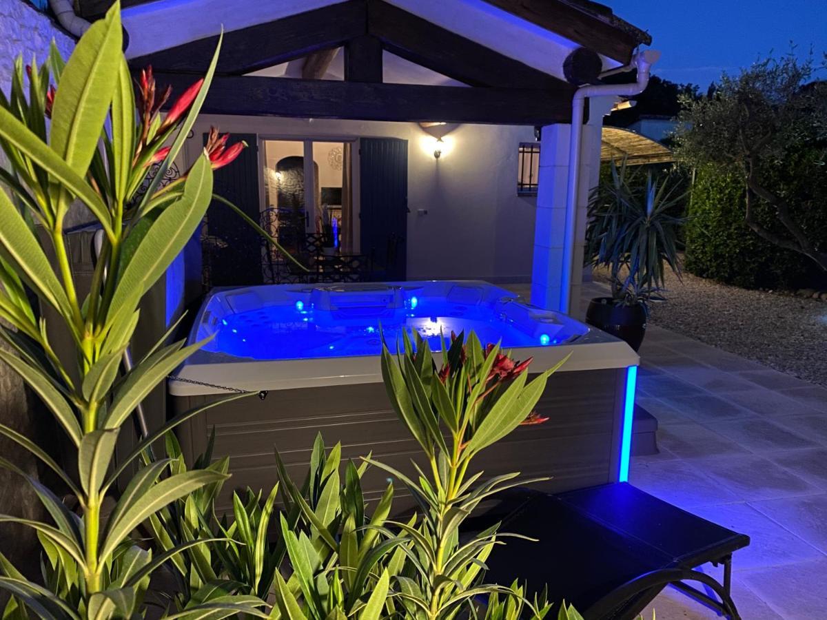 Mas Beau Soleil & Spa Gites De Charme Avec Jacuzzi Prive Saint-Remy-de-Provence Exterior photo