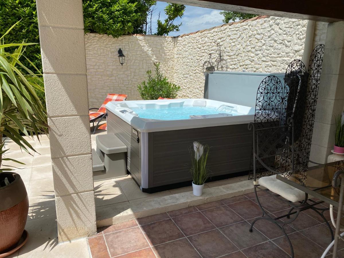 Mas Beau Soleil & Spa Cottages De Charme Avec Jacuzzi&Jardin Prives Saint-Remy-de-Provence Exterior photo