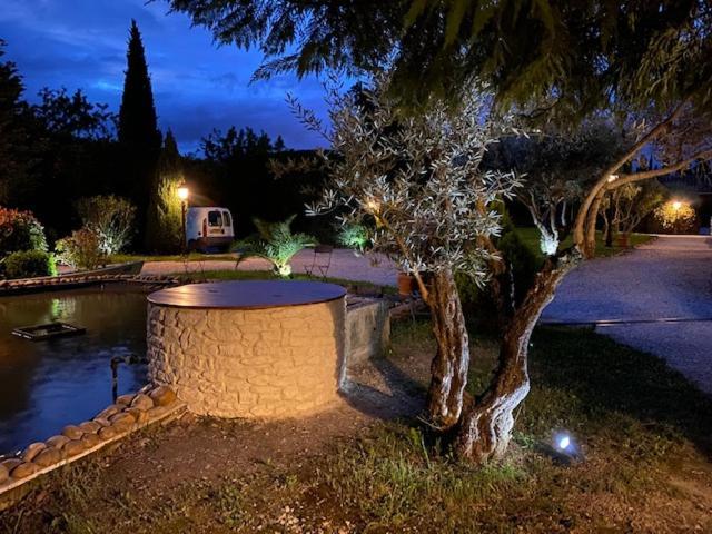 Mas Beau Soleil & Spa Cottages De Charme Avec Jacuzzi&Jardin Prives Saint-Remy-de-Provence Exterior photo